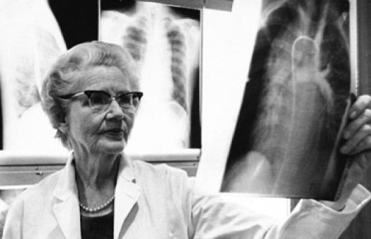 Helen-Taussig-and-xray Dr. Helen Taussig’s work saved ‘blue babies’ and made her the mother of paediatric cardiology