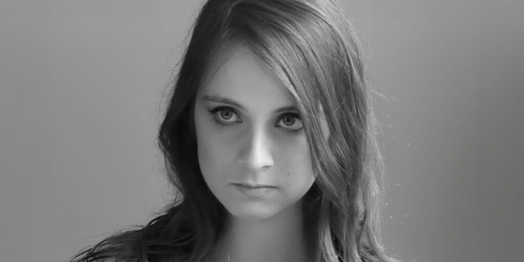 Sophie Lambton Headshot Banner