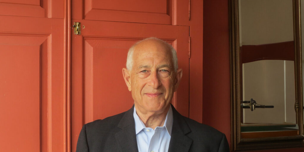 Zachary Leader